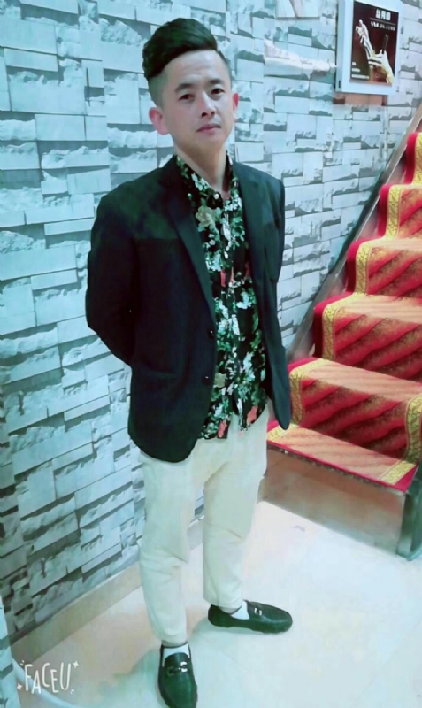 男人三十而立的第一张照片--中山相亲服务中心