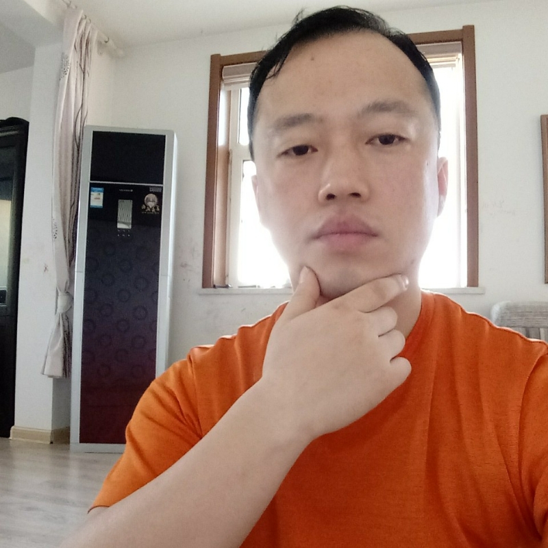 爱热闹的人的第一张照片--中山相亲服务中心