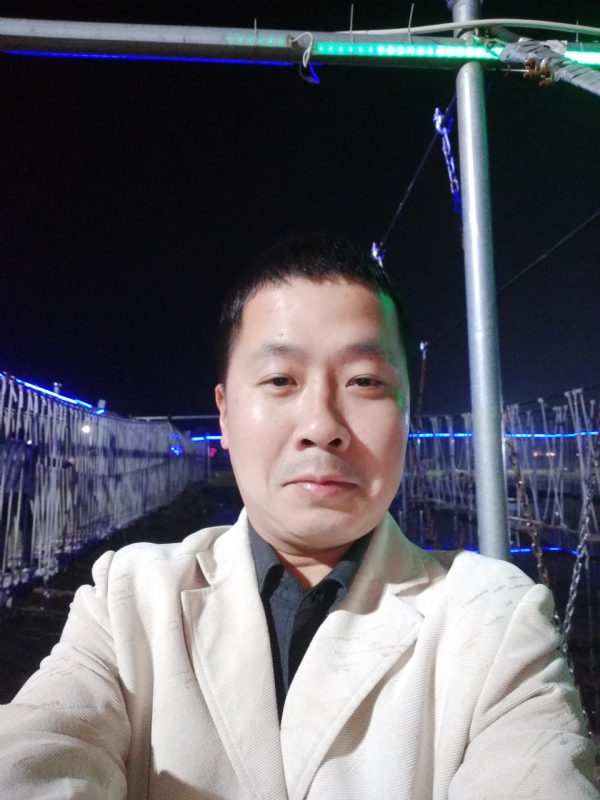 阿峰的第一张照片--中山相亲服务中心
