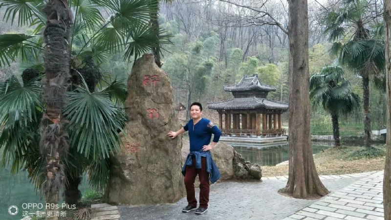 烦事用点心的第一张照片--中山相亲服务中心