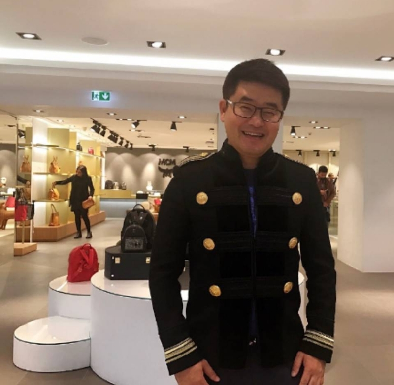 大千世界的第一张照片--中山相亲服务中心