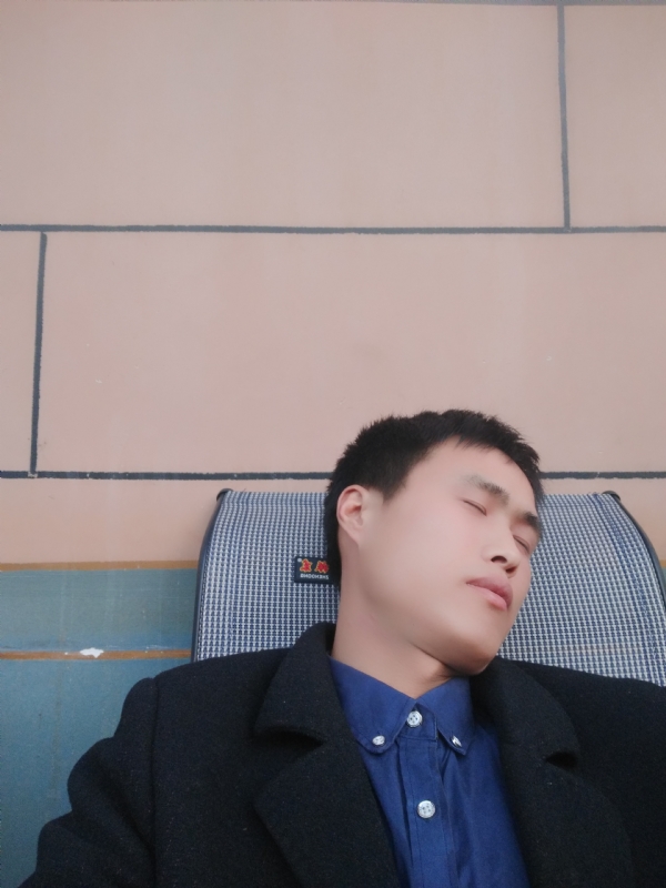有钱爱情才能长久的第一张照片--中山相亲服务中心