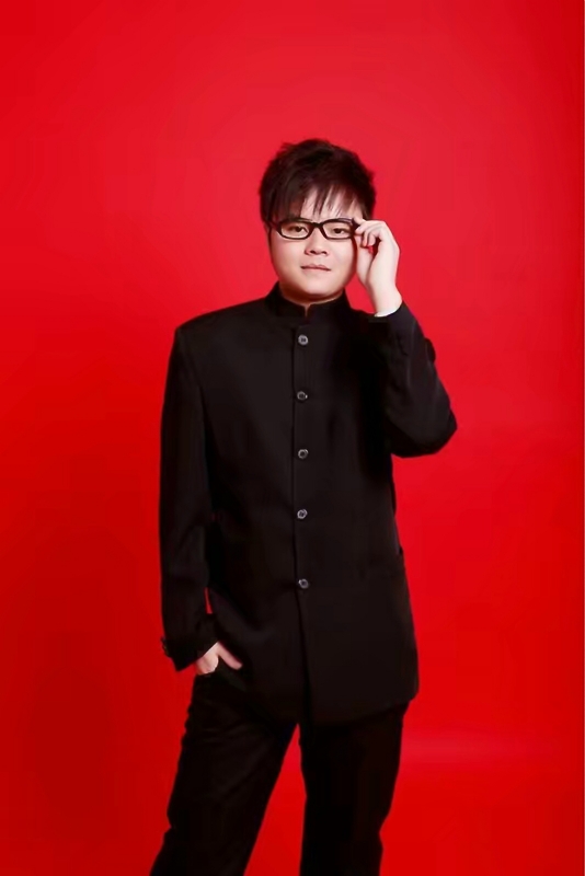 站在远处看童年的第一张照片--中山相亲服务中心