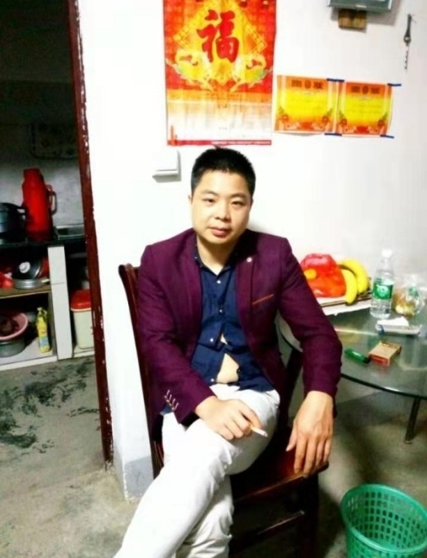 蓝色的微笑的第一张照片--中山相亲服务中心