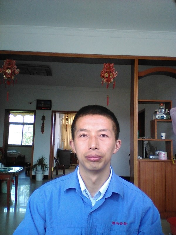 红玫瑰的第一张照片--中山相亲服务中心