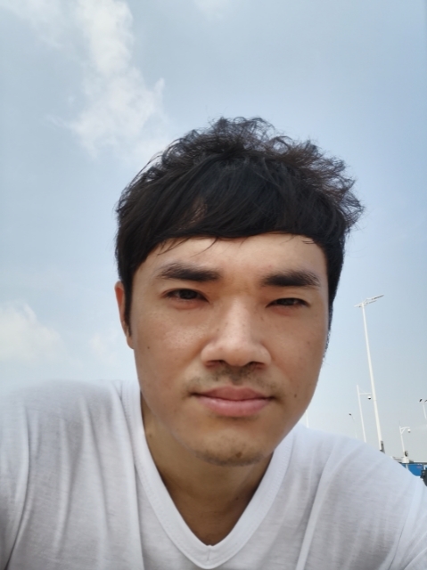 老实人的第一张照片--中山相亲服务中心