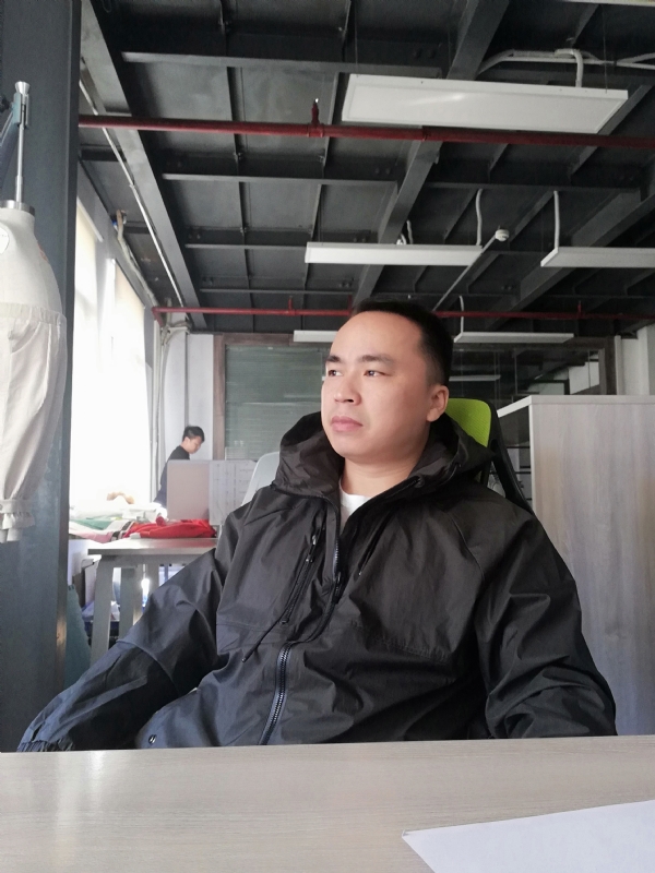 左眼皮跳跳的第一张照片--中山相亲服务中心