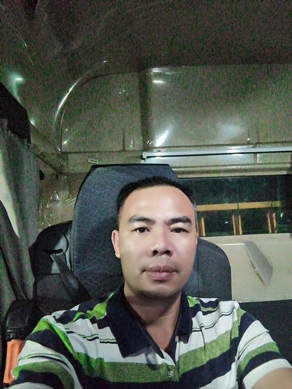 疯一般的爱恋的第一张照片--中山相亲服务中心