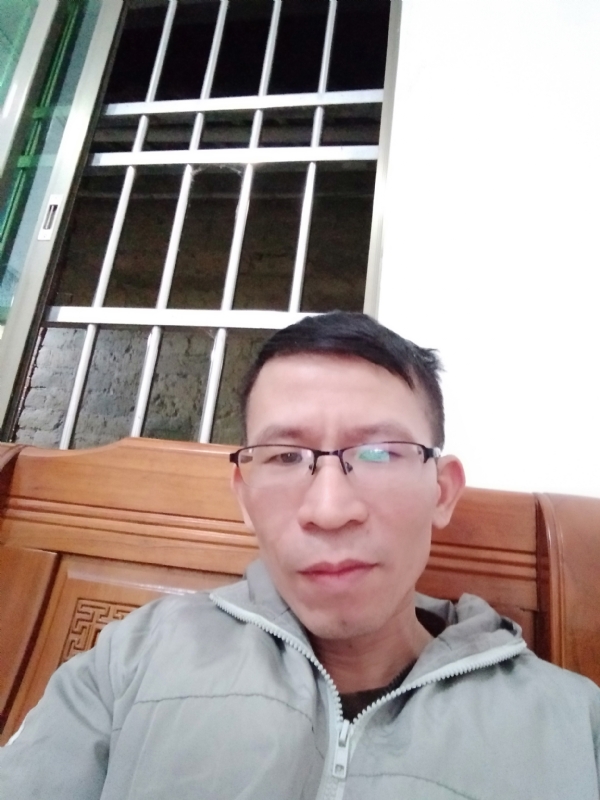 奋斗的第一张照片--中山相亲服务中心