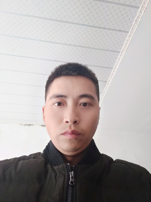 远望星空的第一张照片--中山相亲服务中心