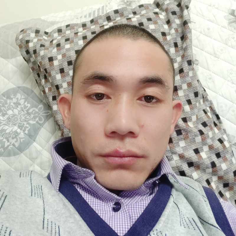 龙飞的第一张照片--中山相亲服务中心