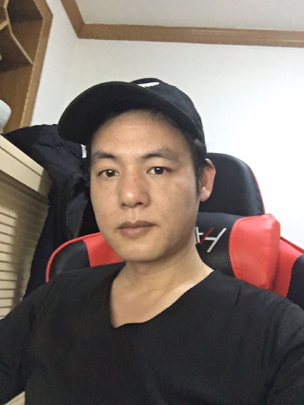 扛枪打鸟的第一张照片--中山相亲服务中心