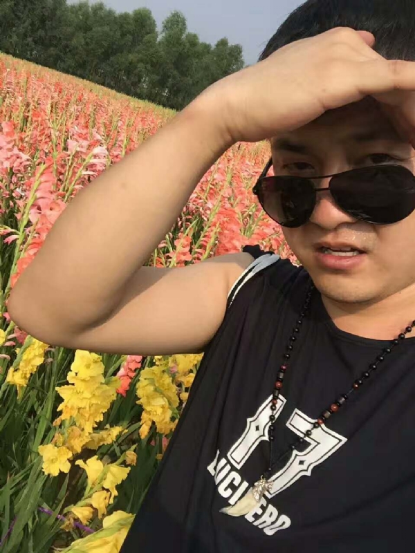 QH-蓝细胞的第一张照片--中山相亲服务中心