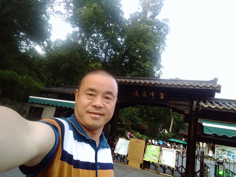 夏雨晨紫的第一张照片--中山相亲服务中心