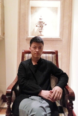 制片人杨亚林的第一张照片--中山相亲服务中心