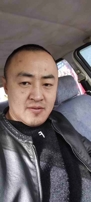 精神九哥的第一张照片--中山相亲服务中心