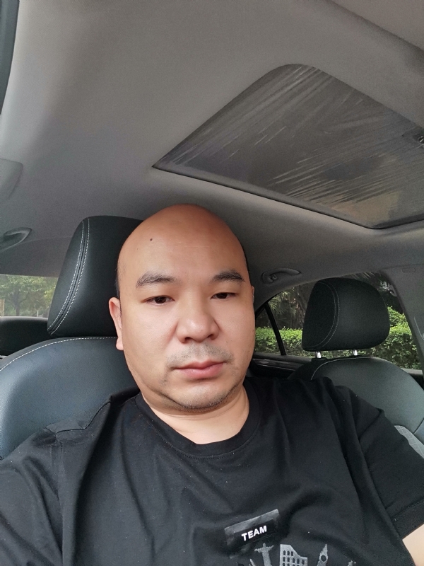 爷们已经老了的第一张照片--中山相亲服务中心