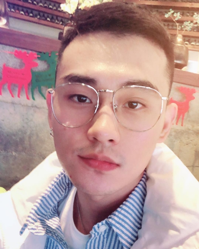 胡强很孤单的第一张照片--中山相亲服务中心