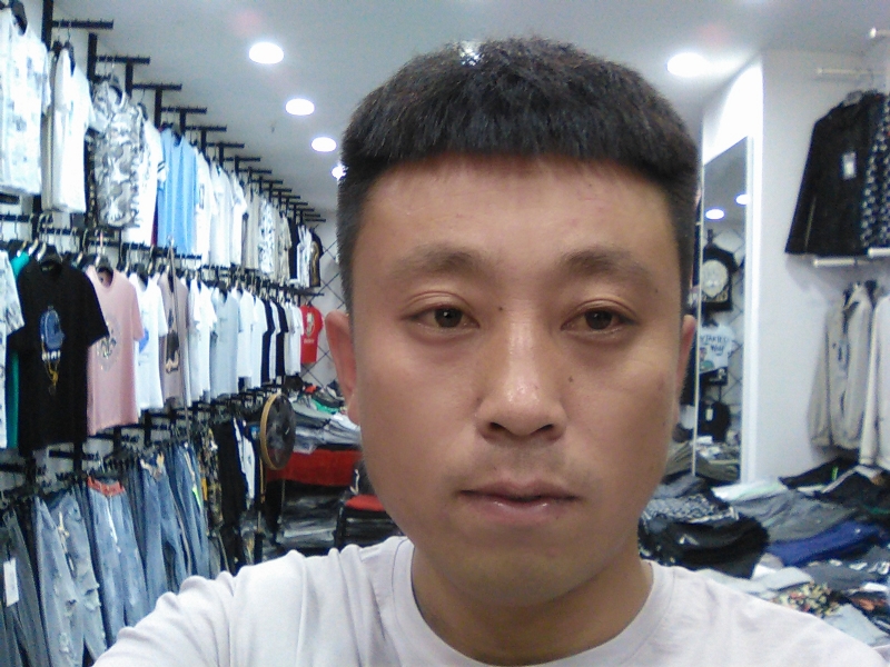 冰冷的心的第二张照片--中山相亲服务中心