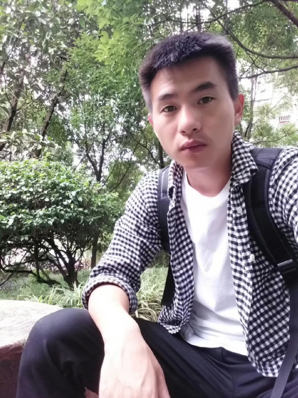 小杨的第一张照片--中山相亲服务中心