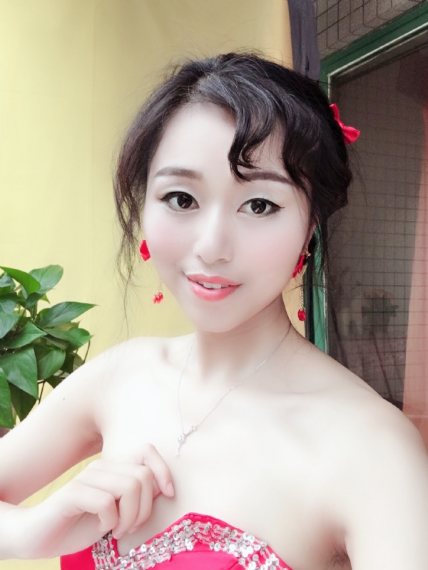 薇薇的第一张照片--中山相亲服务中心