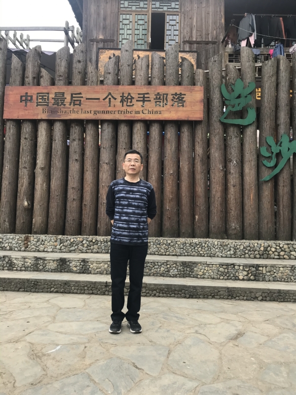 屯里的富豪的第一张照片--中山相亲服务中心