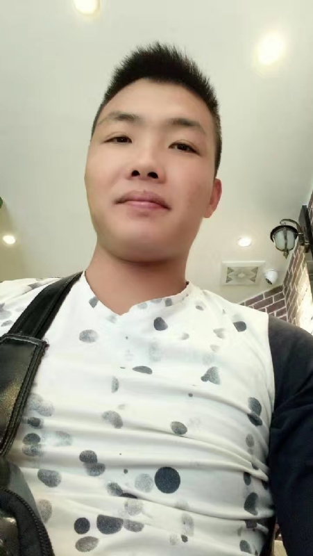 吃生蚝的小乖乖的第一张照片--中山相亲服务中心