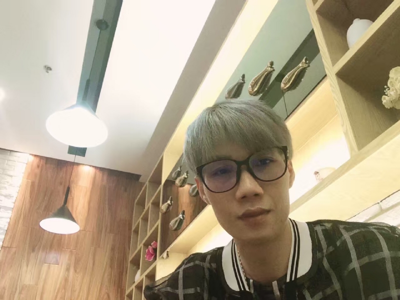 黄峰的第一张照片--中山相亲服务中心