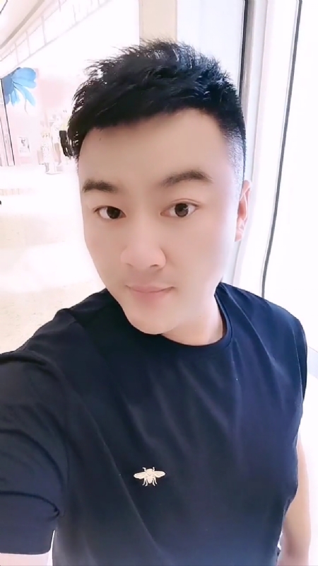 微风徐徐的第二张照片--中山相亲服务中心
