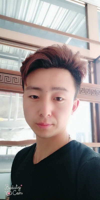 拼命微笑的第二张照片--中山相亲服务中心