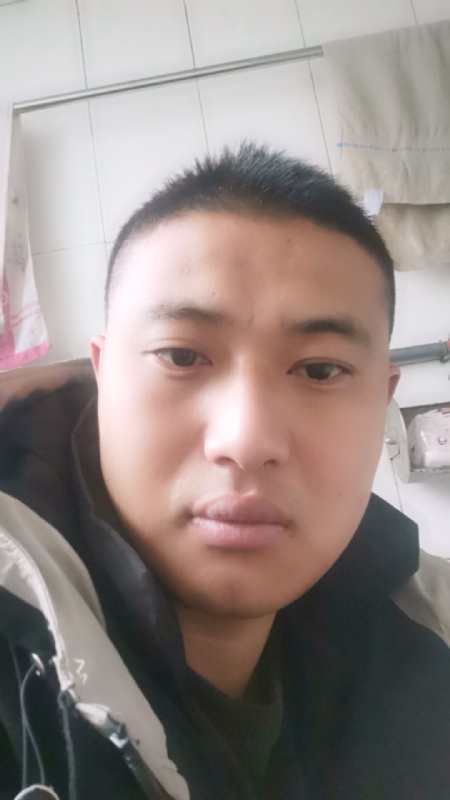 烟花再美不过瞬间的第一张照片--中山相亲服务中心
