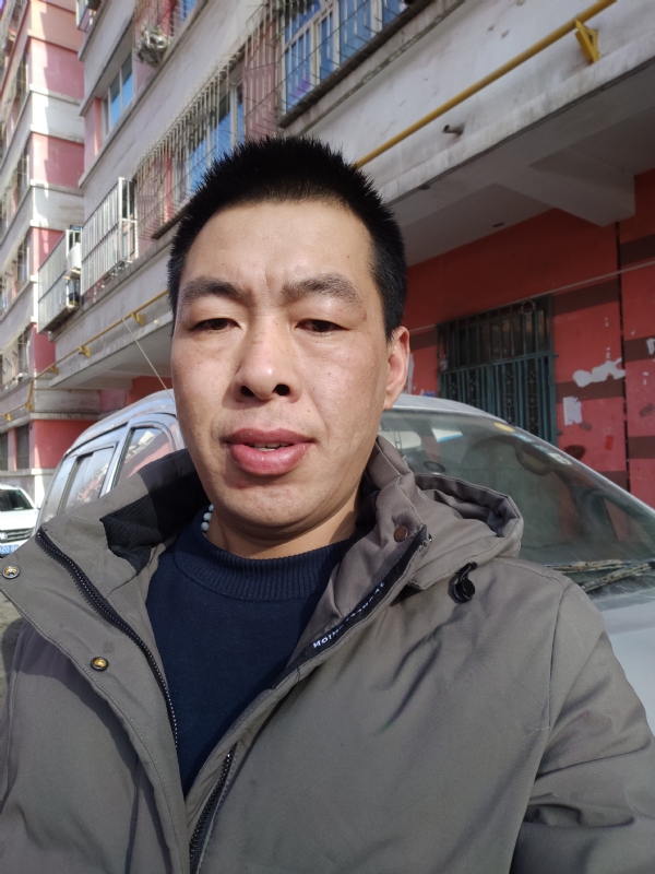 华哥的第一张照片--中山相亲服务中心