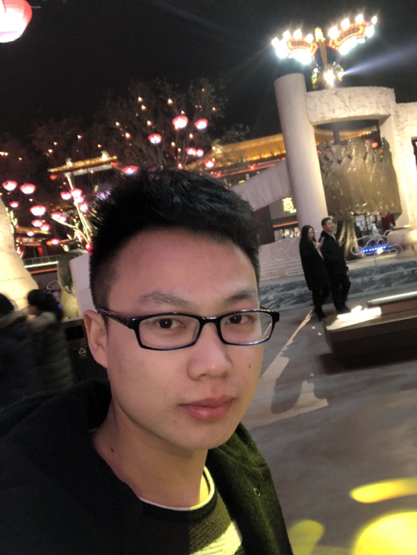 吃葡萄不吐葡萄皮的第二张照片--中山相亲服务中心