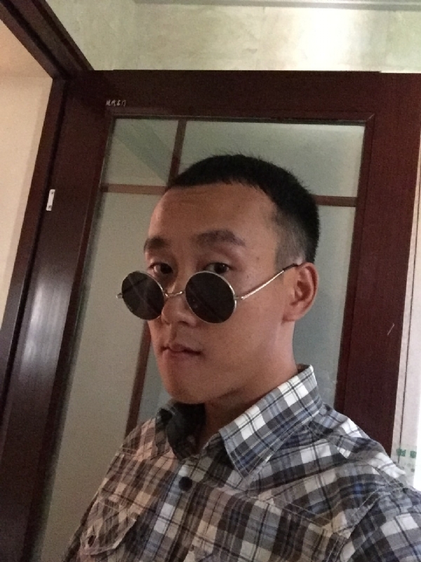 悲喜的第一张照片--中山相亲服务中心