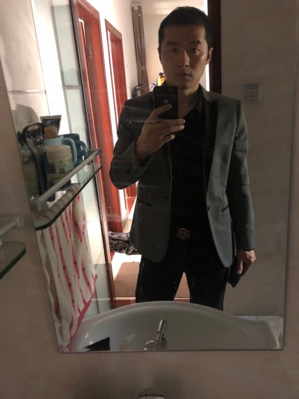 小平哥的第一张照片--中山相亲服务中心
