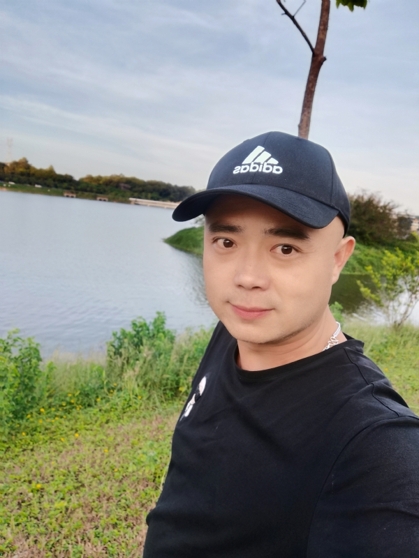 石头哥的第一张照片--中山相亲服务中心