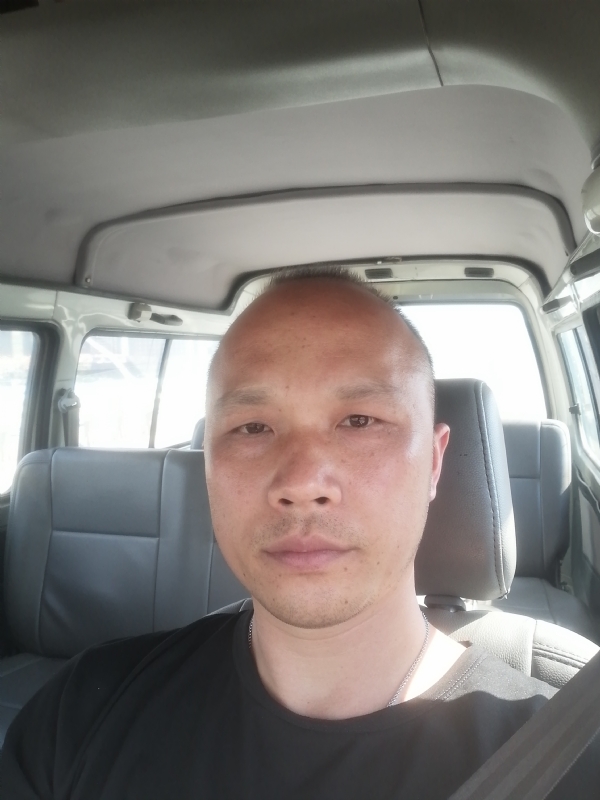 新旺丁的第一张照片--中山相亲服务中心