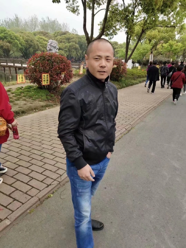 傻子的第一张照片--中山相亲服务中心