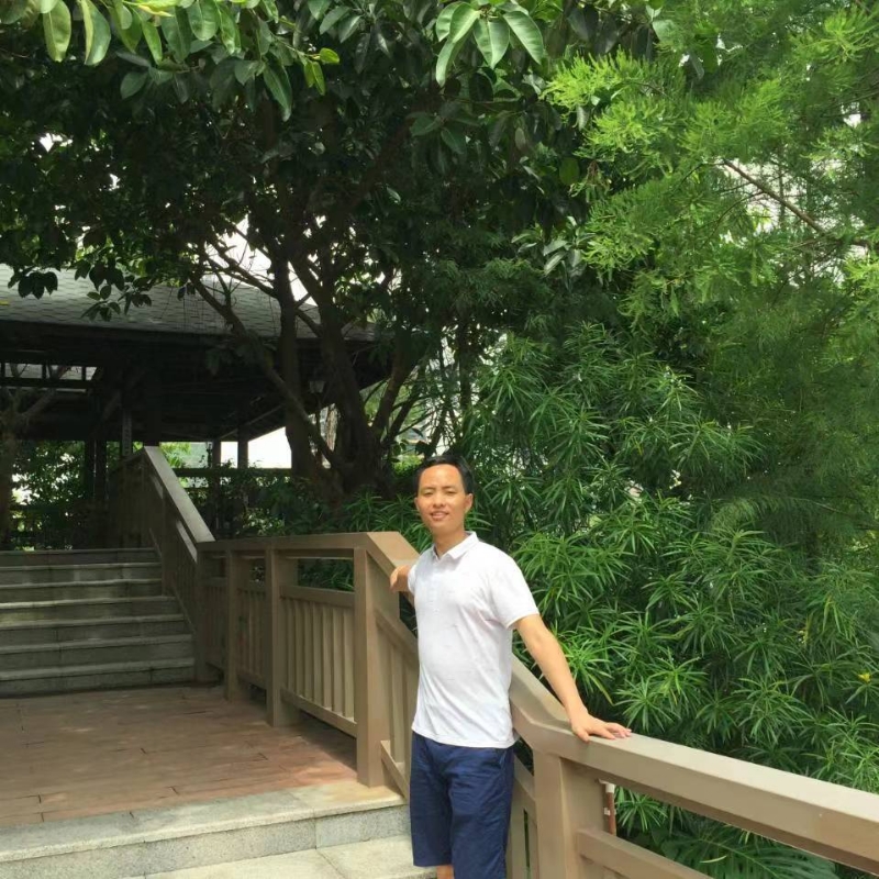 教书育人的第一张照片--中山相亲服务中心