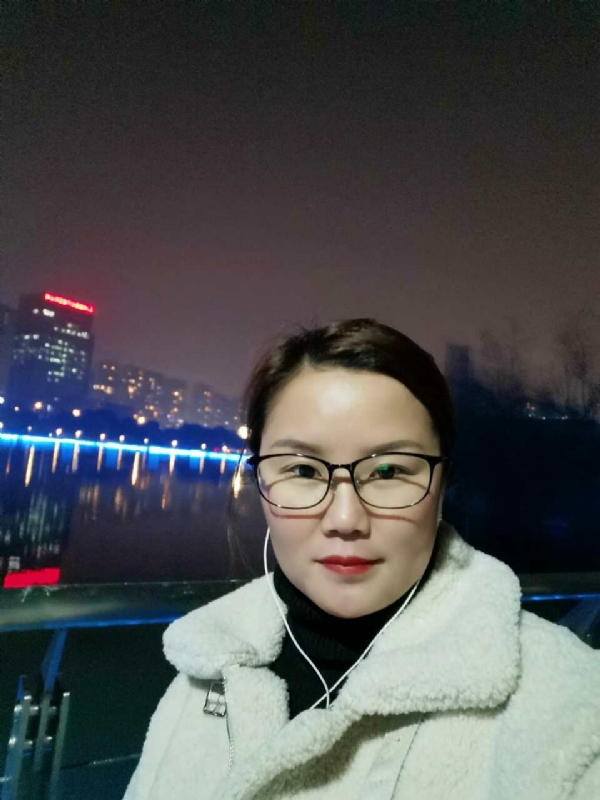 小英的第一张照片--中山相亲服务中心
