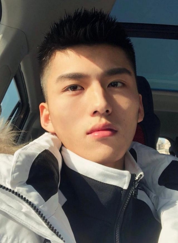 飞翔的第一张照片--中山相亲服务中心
