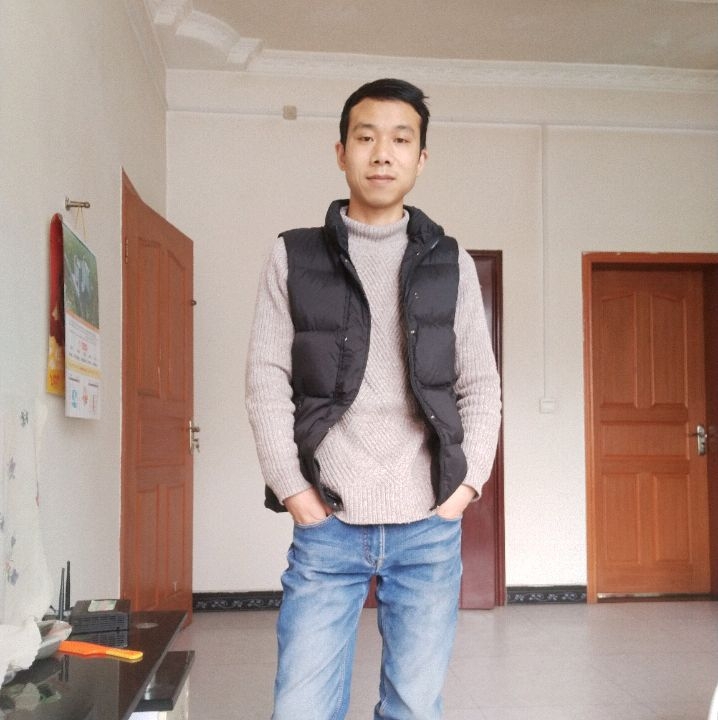 小伙子的第一张照片--中山相亲服务中心