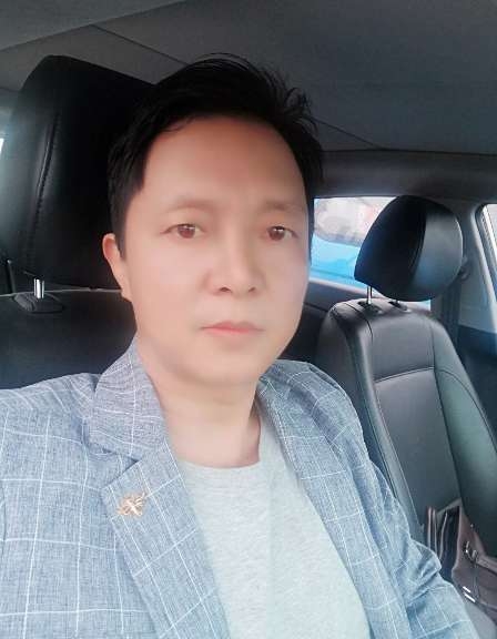 深蓝的第一张照片--中山相亲服务中心