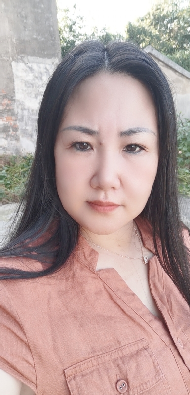 乖乖一女的第一张照片--中山相亲服务中心