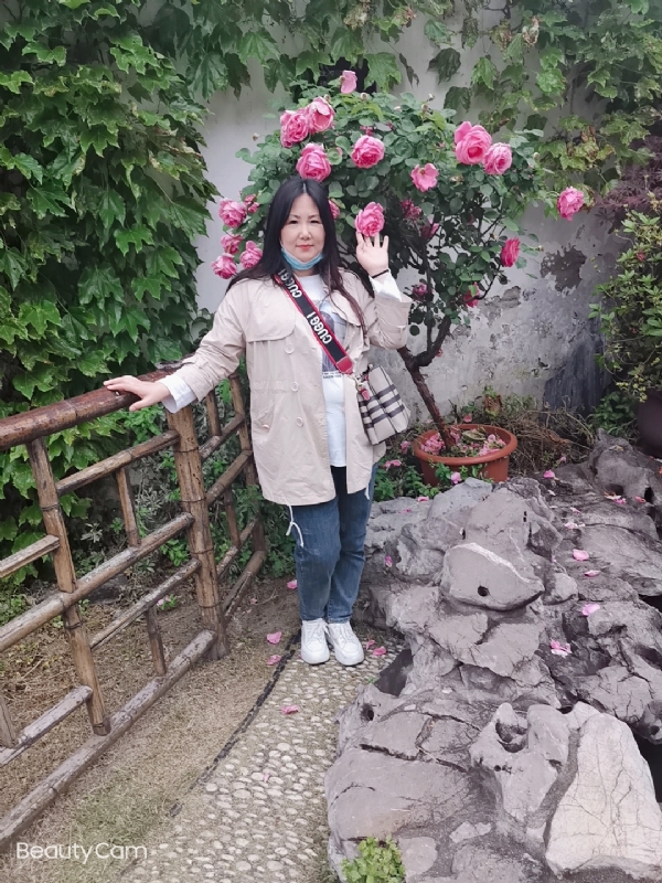 乖乖一女的第三张照片--中山相亲服务中心