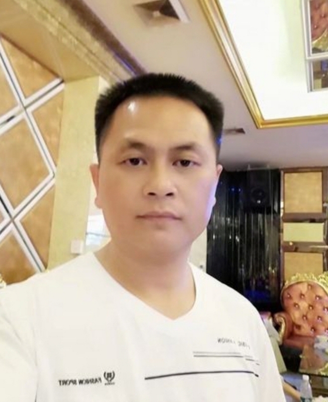 小梁的第一张照片--中山相亲服务中心