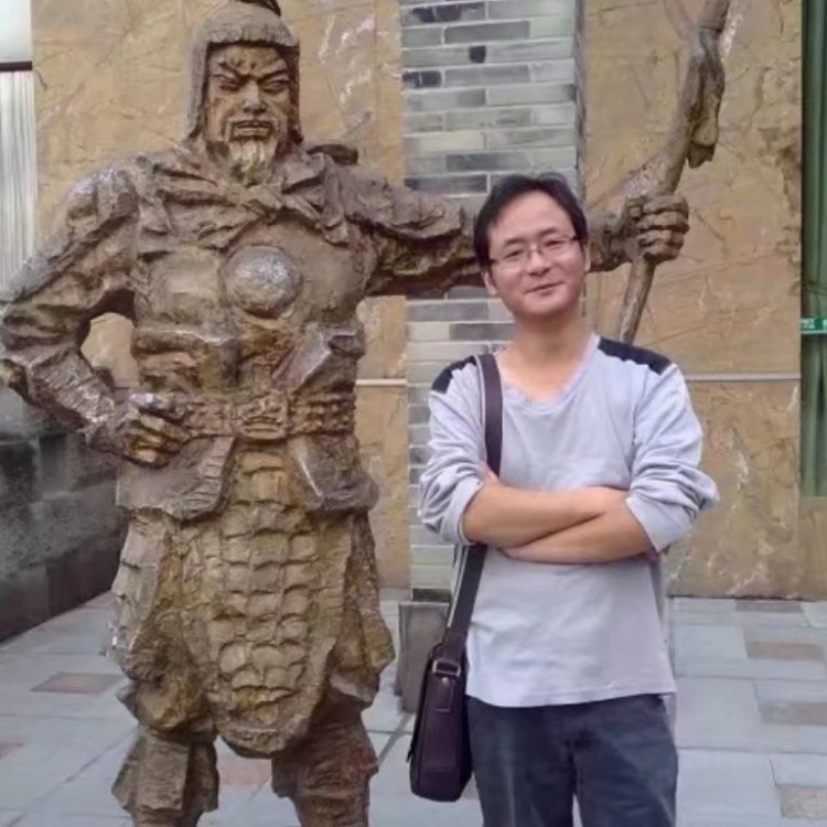 孤狼的第三张照片--中山相亲服务中心