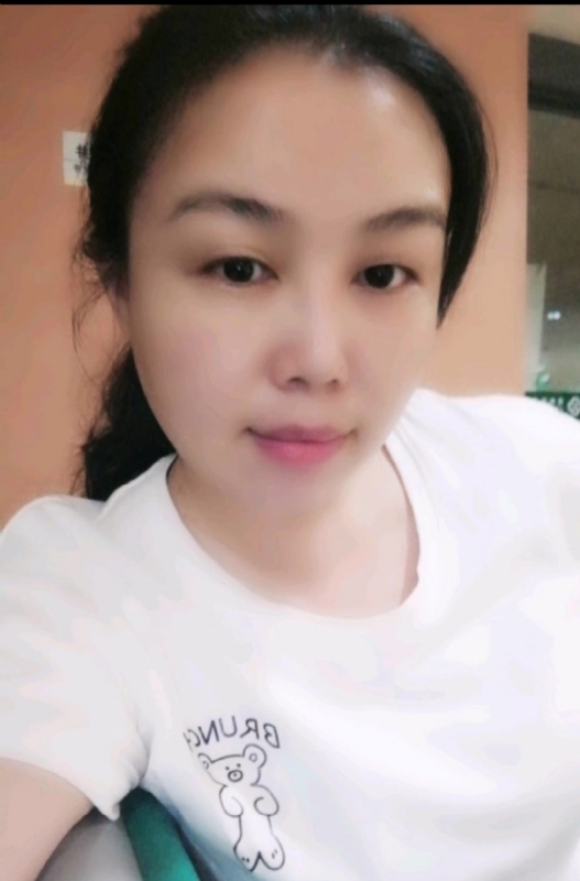 淡淡的云的第一张照片--中山相亲服务中心