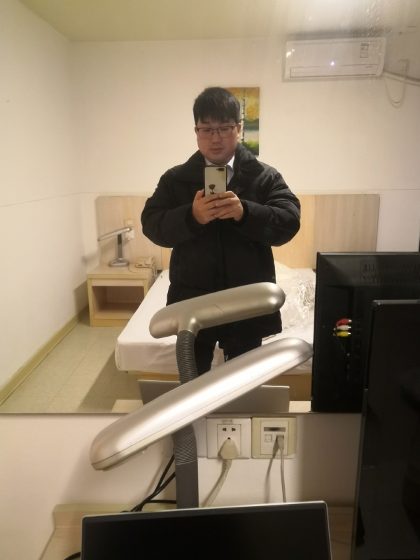 胡先生的第二张照片--中山相亲服务中心