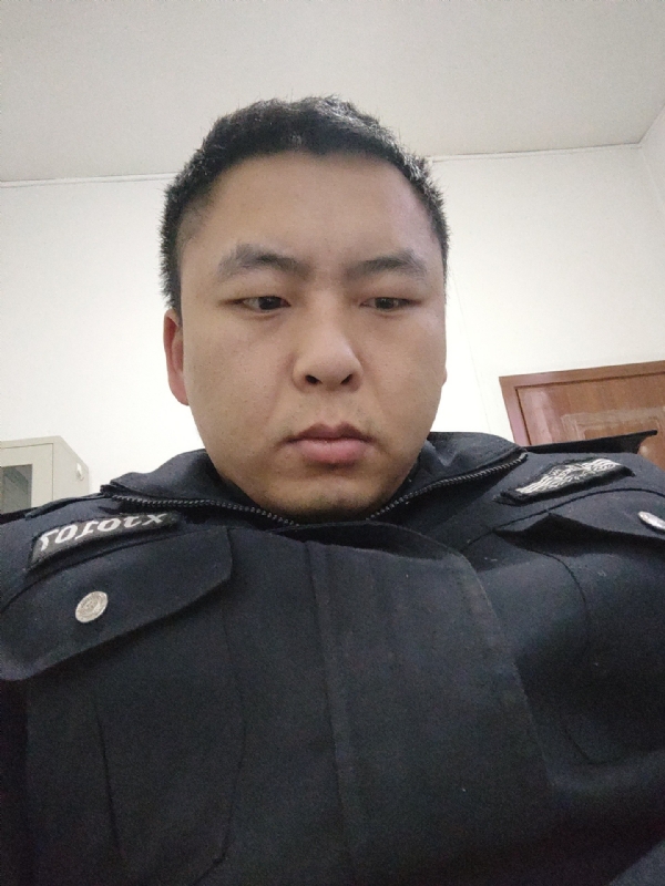 好纠结的第二张照片--中山相亲服务中心